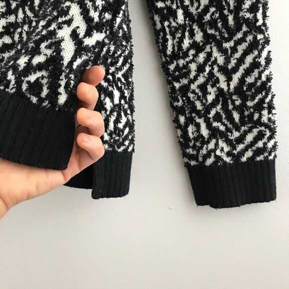 RACHEL ROY b&w eyelash sweater - Picture 6 of 13